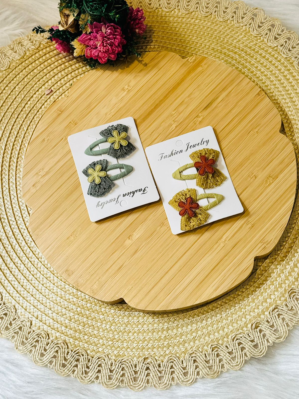 106 - ensemble 4 barrettes Olive