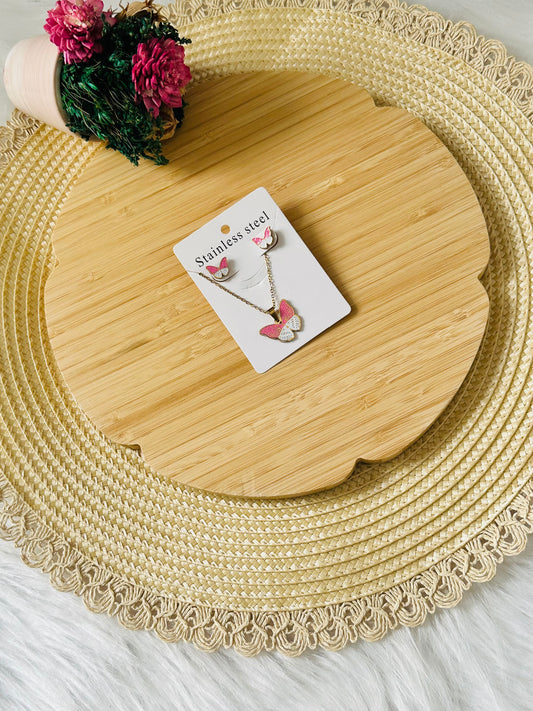 210 - Ensemble collier et boucles d’oreilles Butterfly