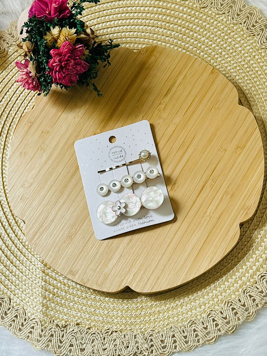 38 - Ensemble 3 barrettes perlées