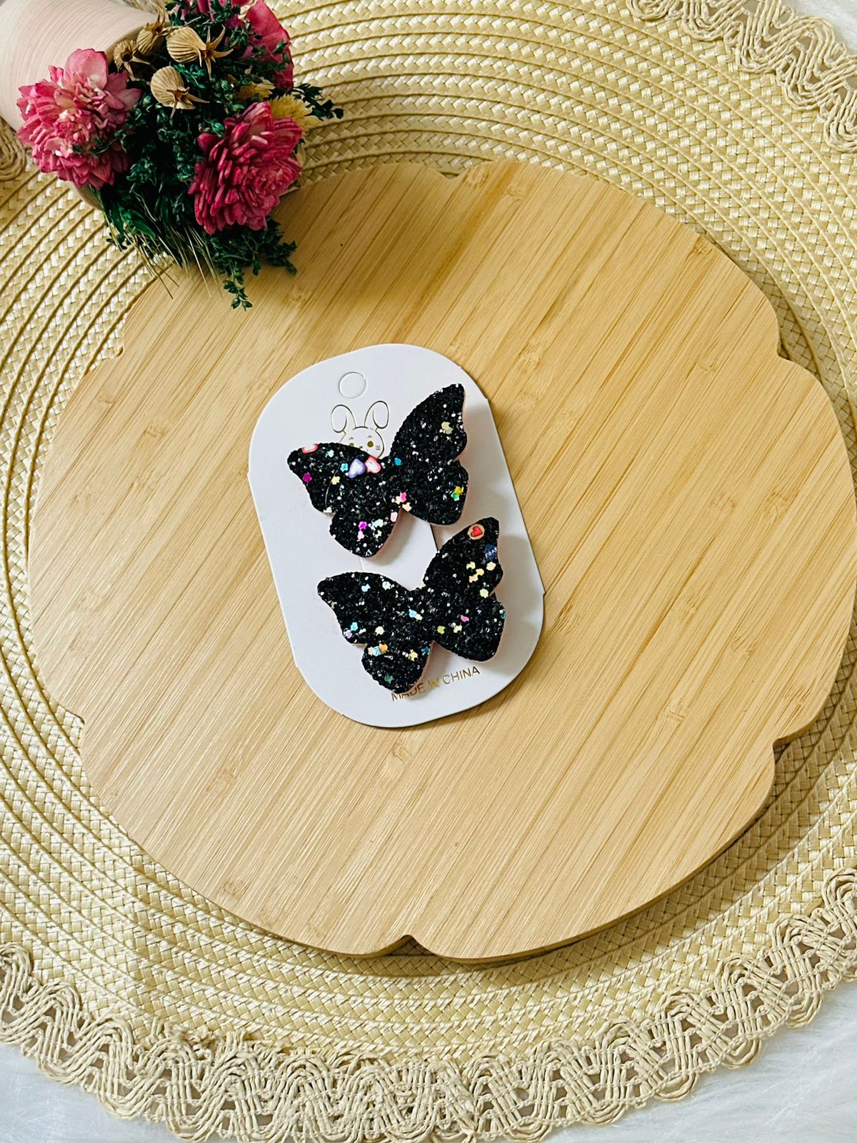 61 - Duo Barrettes black fly