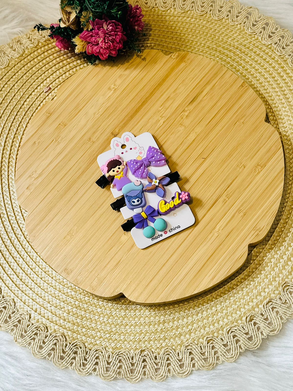 100 - assortiment de 6 barettes lilas